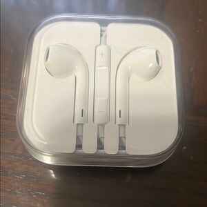 White Wired Earbuds with Case